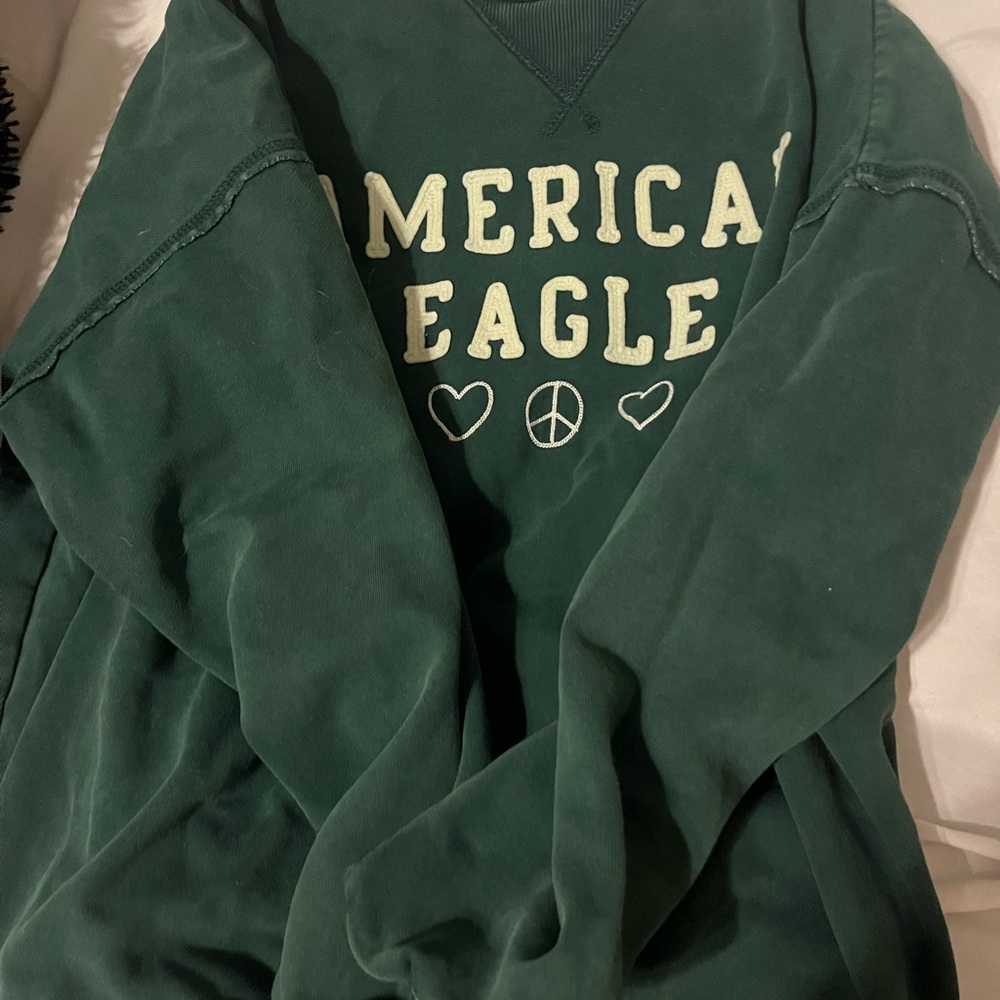 american eagle pullover